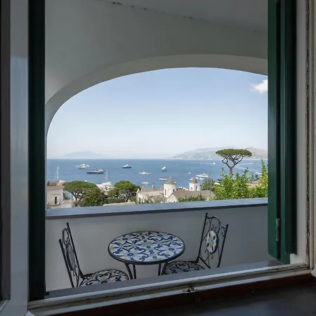 בית נופש Emozioni Capresi קאפרי